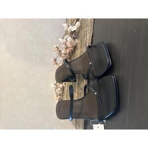 Vero Cucio Chic Black Strappy Heeled Sandals